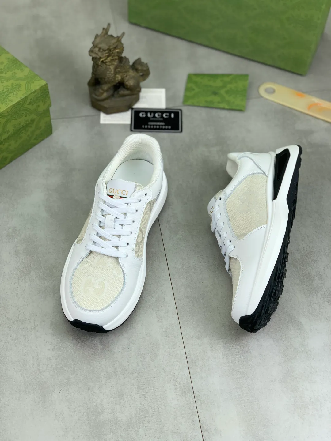 Men's shoes 💰P460💰【New model】🆘 The latest model from Gucci official website🎁Classic casual and fashionable men's shoes👟Best model💥The style is simple and elegant, exclusive for trendy men. Unique official website latest brand elements👑Gucci original decoration, fashionable and generous, the fabric is made of original soft calfskin➕Comfortable soft pigskin lining ✅Wear-resistant rubber outsole specified on the official website_Full of elasticity, the classic model taken at the counter 🎬Color: 3️⃣colors available😍Number of codes: 38-44 (45 46 customized)